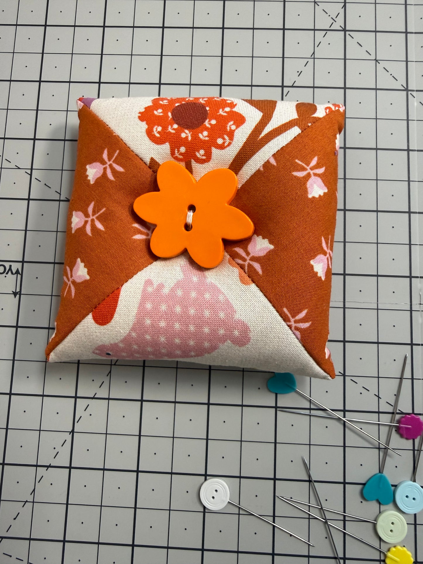 13 x 13 Pressing Board with Coordinating Pin Cushion