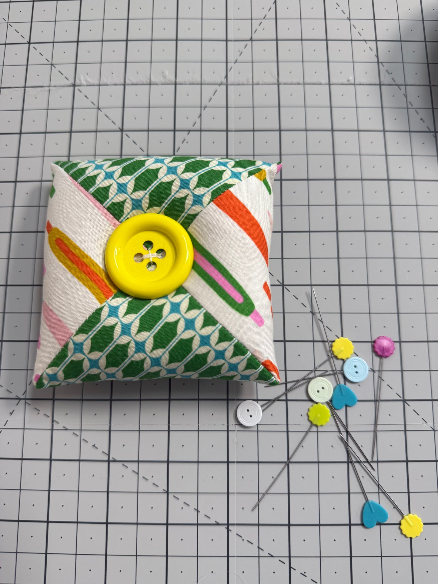 13 x 13 Pressing Board with Coordinating Pin Cushion