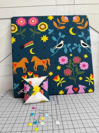 13 x 13 Pressing Board with Coordinating Pin Cushion